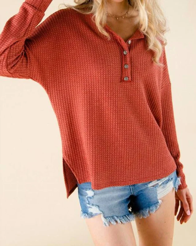 Nichole Waffle Knit Henley Top In Rust